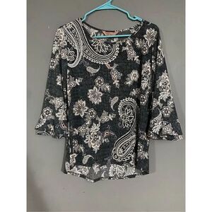 Amana Floral 3/4 Bell Sleeve Top Size Medium